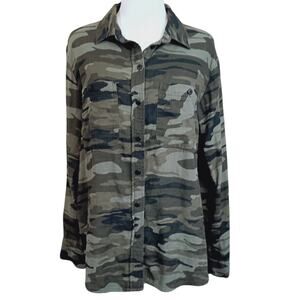 SANCTUARY Camo Boyfriend Shirt Top Blouse M Work School Travel Casual Soft Green